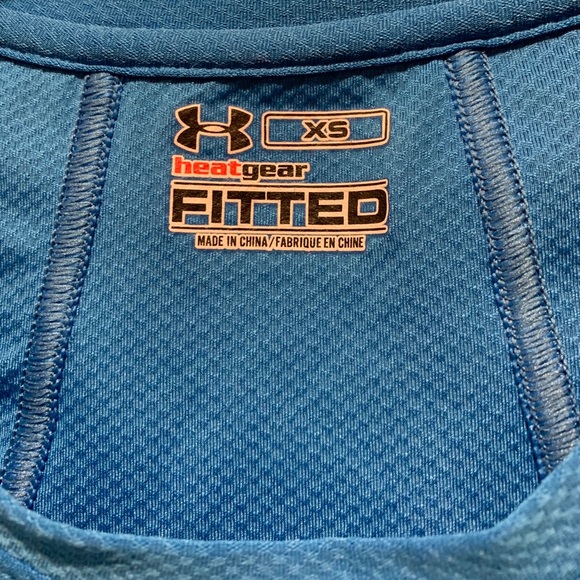 Under Armour Fitted Shirt - Picture 3 of 3